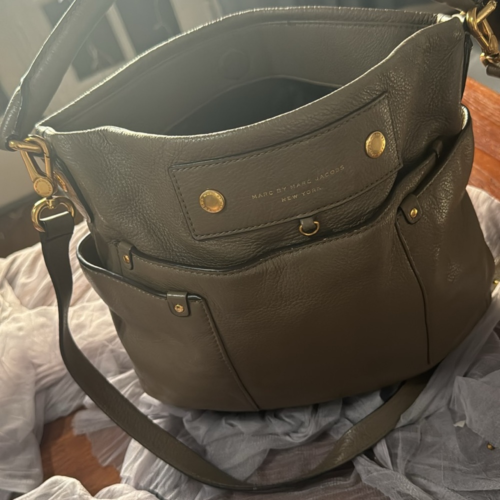 Marc by Marc Jacobs crossbody or arm bag. Taupe color